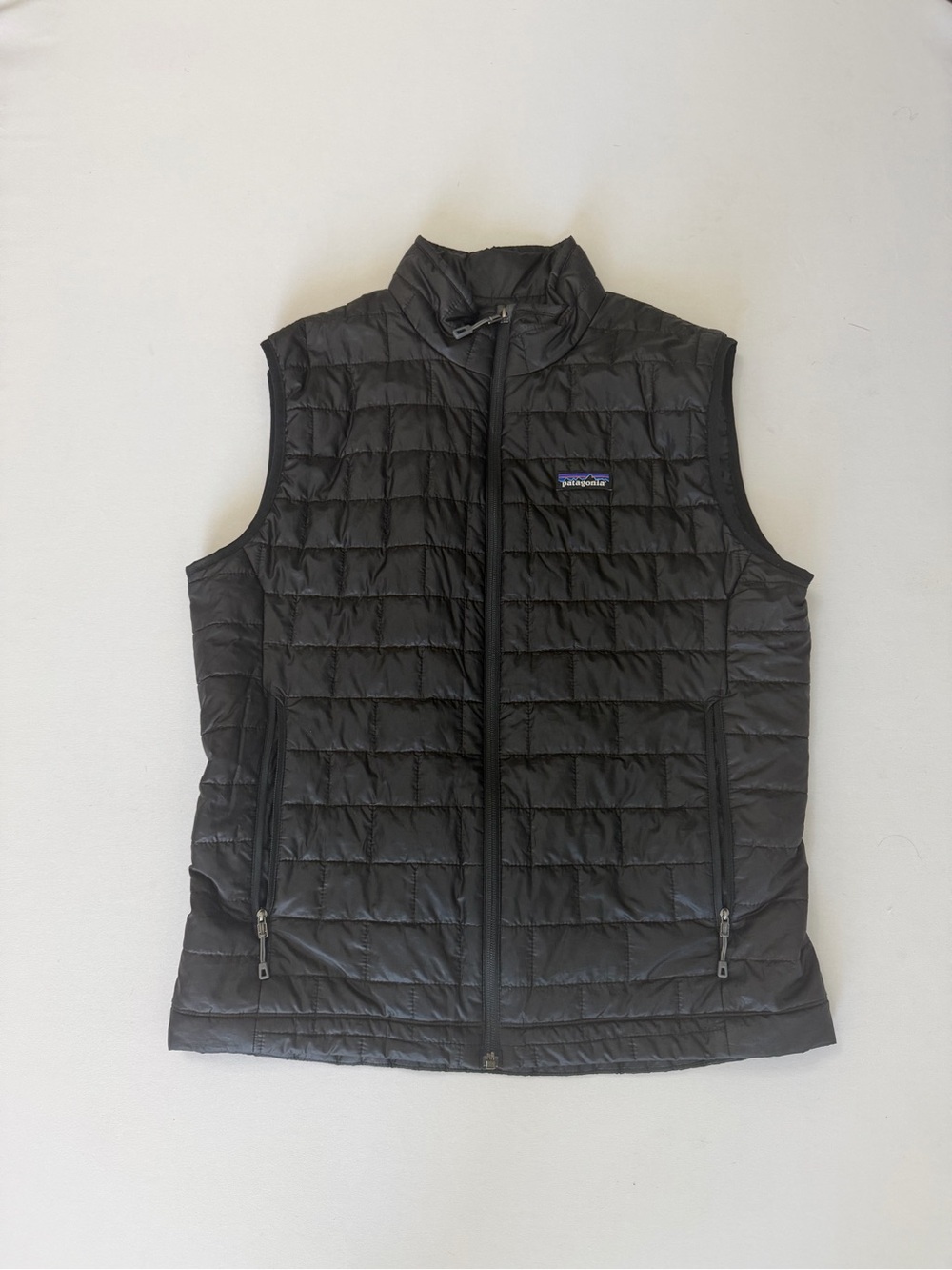 Patagonia Men’s Medium Black Quilted Insulated Full Zip Vest